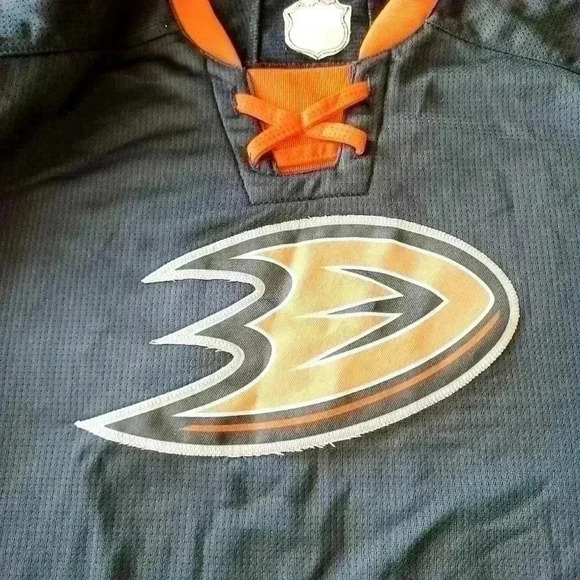 NHL Anaheim Ducks NWT Youth Jersey Inspired Sweater XL (18/20) XS/S Womens - Picture 5 of 13